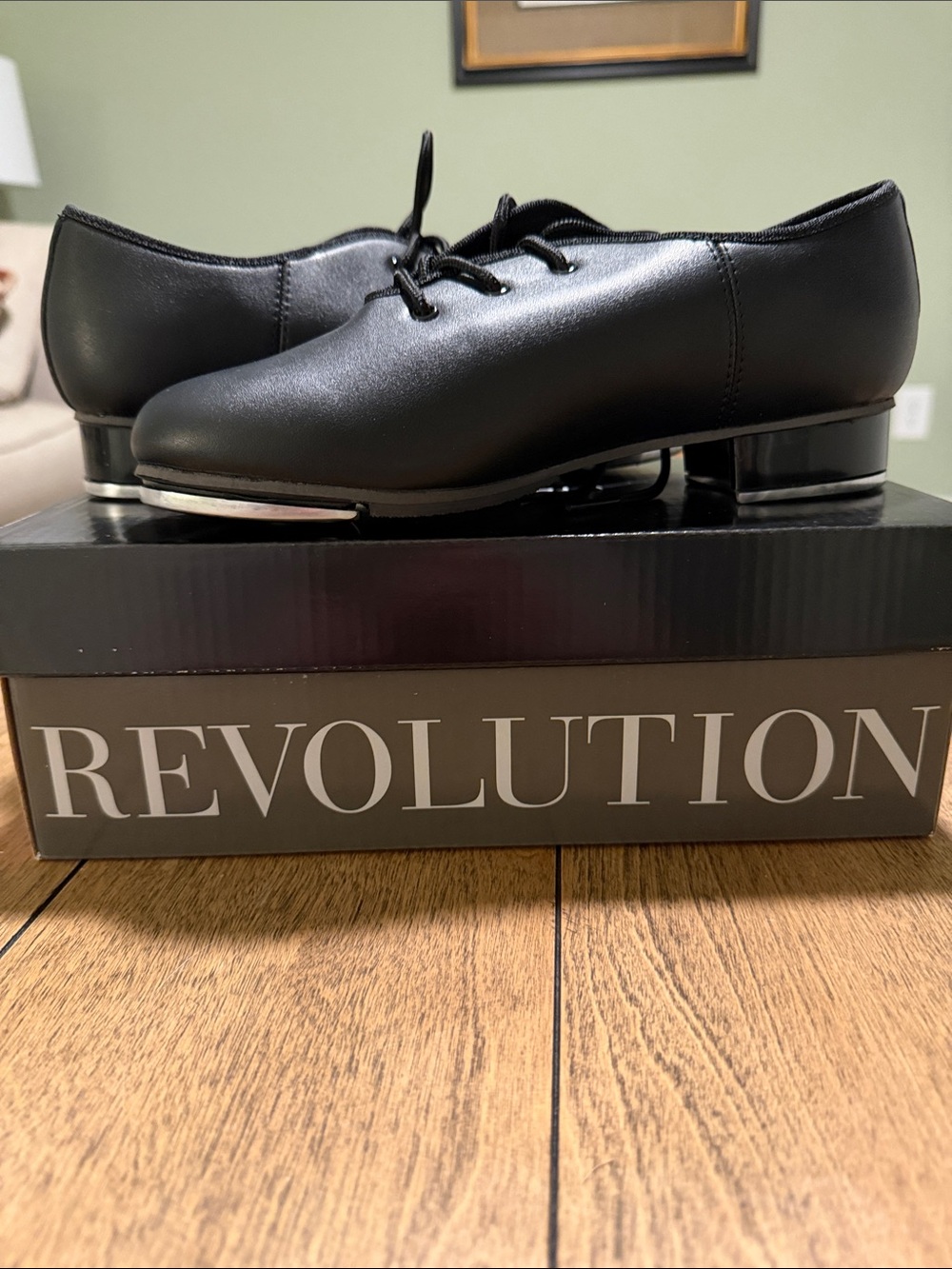 Revolution Black Tap Shoe Size 6.0A